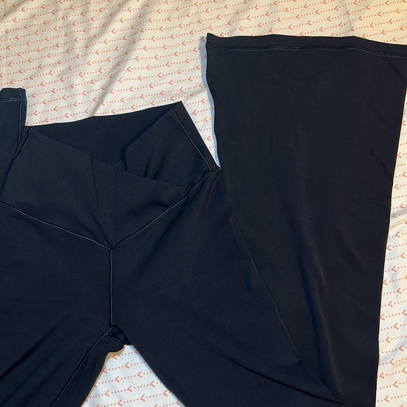 FLARE LEGGINGS OFFLINE BY AERIE - Picture 3 of 3